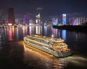 🎀 TIỆC YEAR END PARTY TRÊN DU THUYỀN GIỮA LÒNG SÀI GÒN – KHÉP LẠI NĂM CŨ ĐẦY PHONG CÁCH 🎀