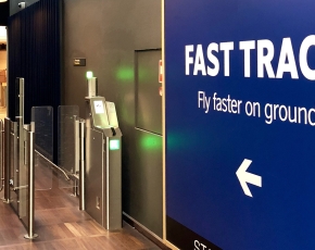 DỊCH VỤ FAST TRACK – GIẢI PHÁP HOÀN HẢO CHO KHÁCH CÔNG TÁC & ĐÓN NGƯỜI THÂN!