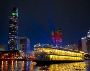 HÒN NGỌC VIỄN ĐÔNG – LA PERLE D’ORIENT –  DU THUYỀN CỔ ĐIỂN GIỮA LÒNG SÀI GÒN